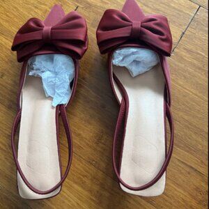 Cute burgundy maroon heels